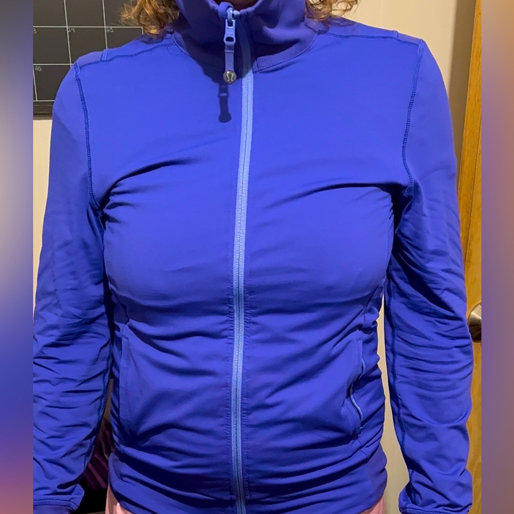 Lululemon Reversible Jacket/Manifesto-Dark Blue Size 6/8